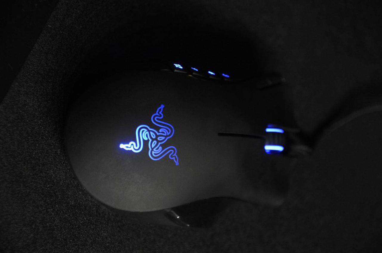 [21/08/2009] Bilder der Razer Naga direkt von der Gamescom. (6)