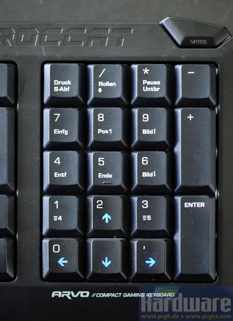 [04/08/2009] Roccat Arvo: Das komplette Num-Pad. Oben rechts ist der Umschalter für den Game-Modus.