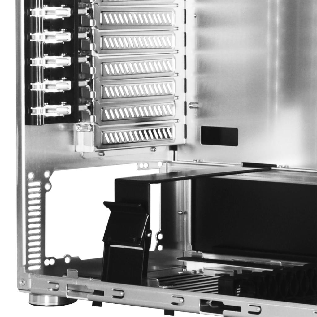 [28/08/2009] Lian Li PC-B25F (7)