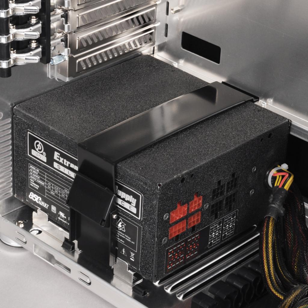[28/08/2009] Lian Li PC-B25F (27)