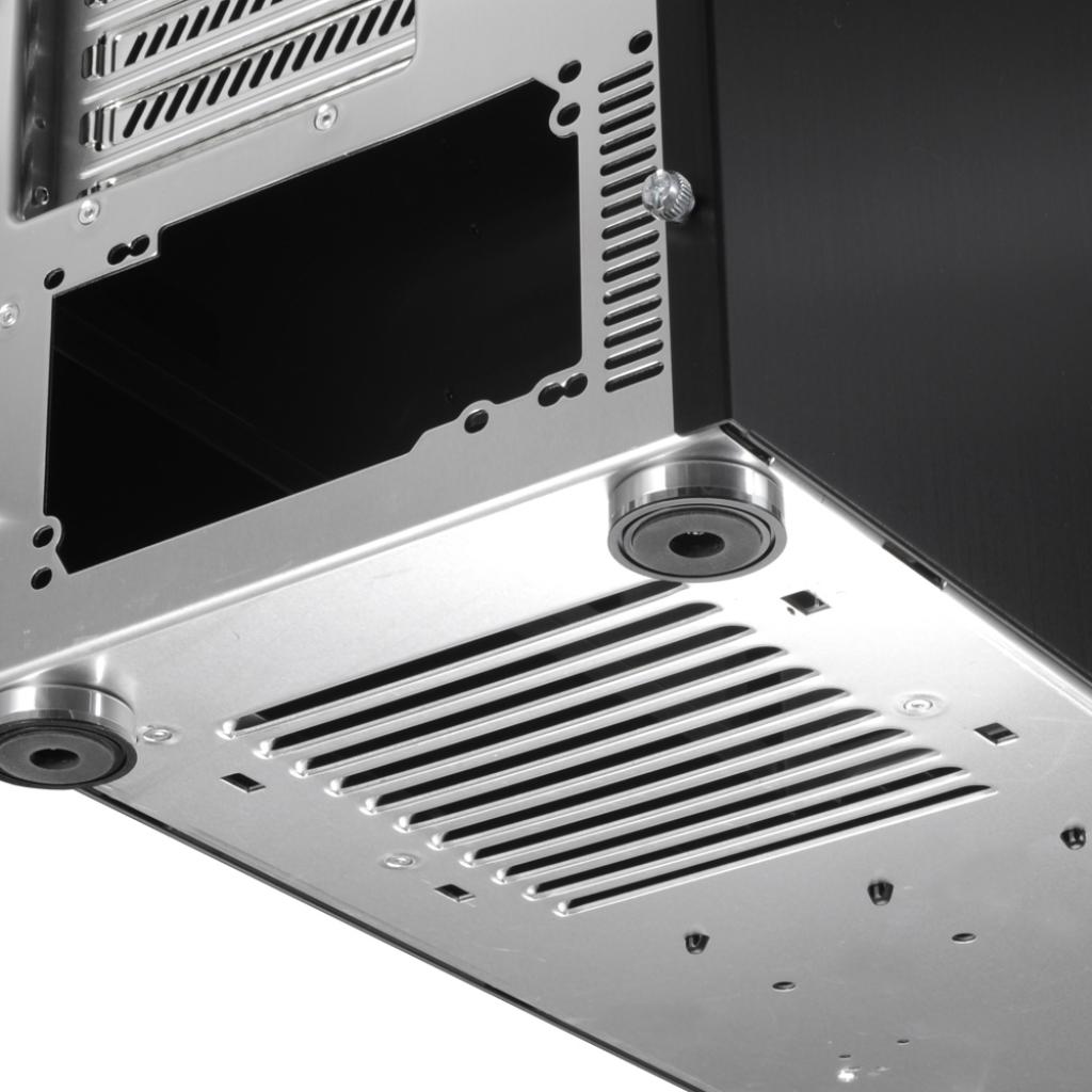 [28/08/2009] Lian Li PC-B25F (1)