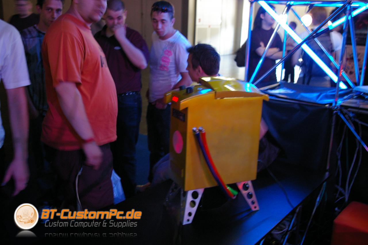 [04/08/2009] Games Convention Online 2009: Casemods (13)