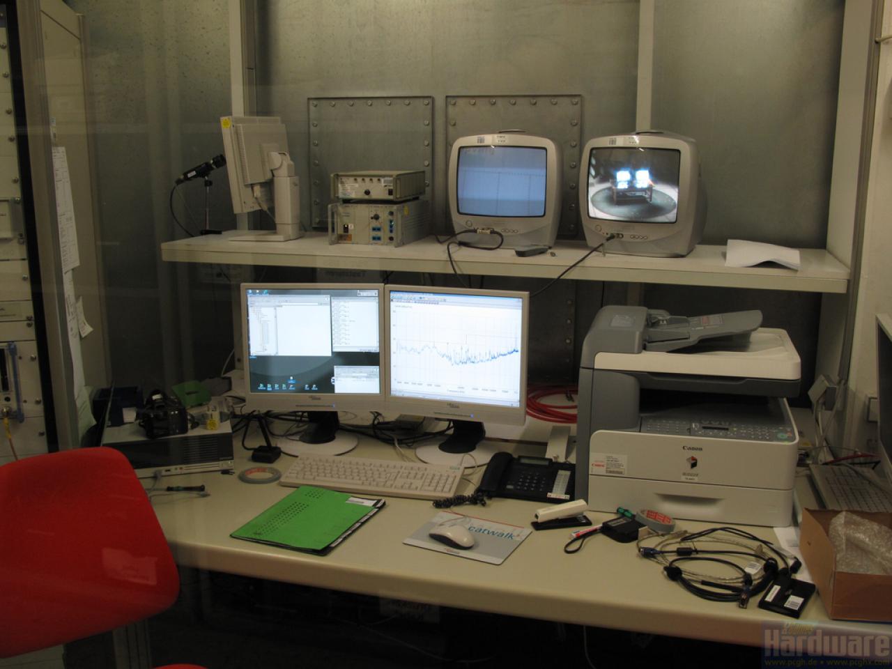 [15/09/2009] Fujitsu Testlabore: Messung der Geräuschemissionen - Überwachungsraum