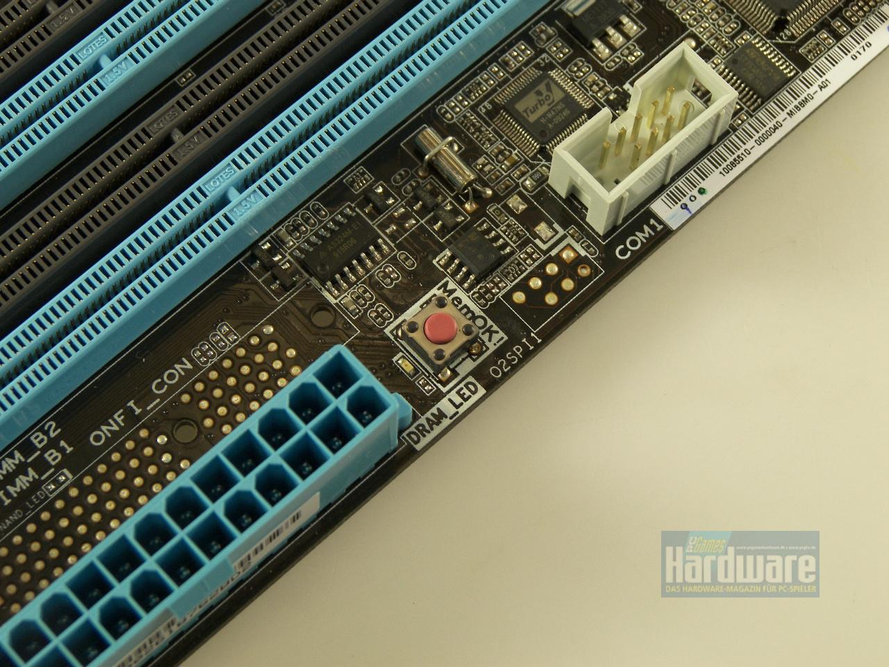 [09/09/2009] Asus P7P55D Deluxe: Overclocking-Fernbedienung und optisch auffällige Kühlung (5)