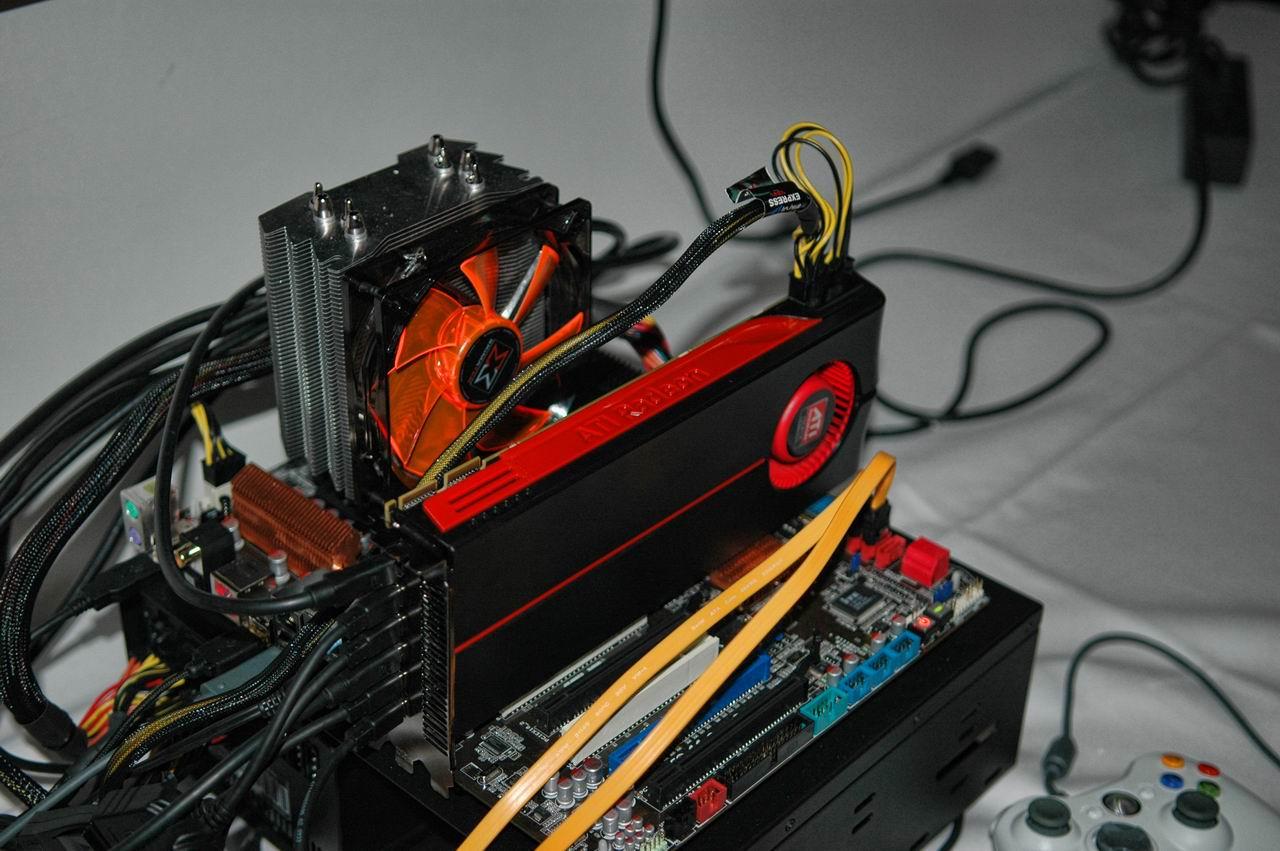 [15/09/2009] Ati Eyefinity: Grafikkarte der Radeon-HD-5000-Serie (11)