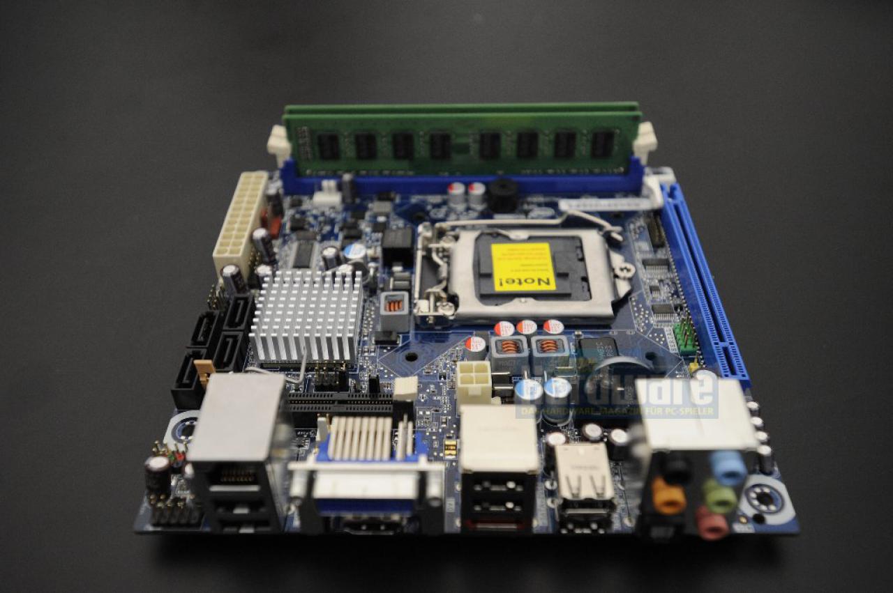 [24/09/2009] Sockel-1156-Mainboard für Clarkdale-CPUs im Mini-ITX-Format (3)