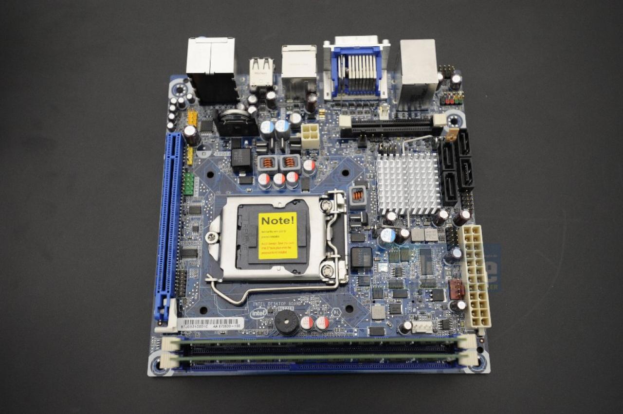 [24/09/2009] Sockel-1156-Mainboard für Clarkdale-CPUs im Mini-ITX-Format (5)