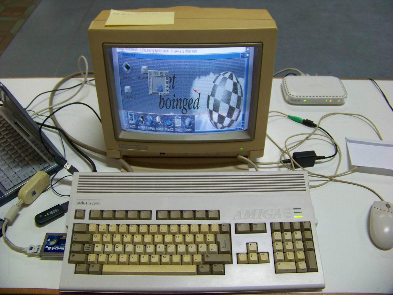 [28/09/2009] Classic computing 2009: Commodore Amiga A1200