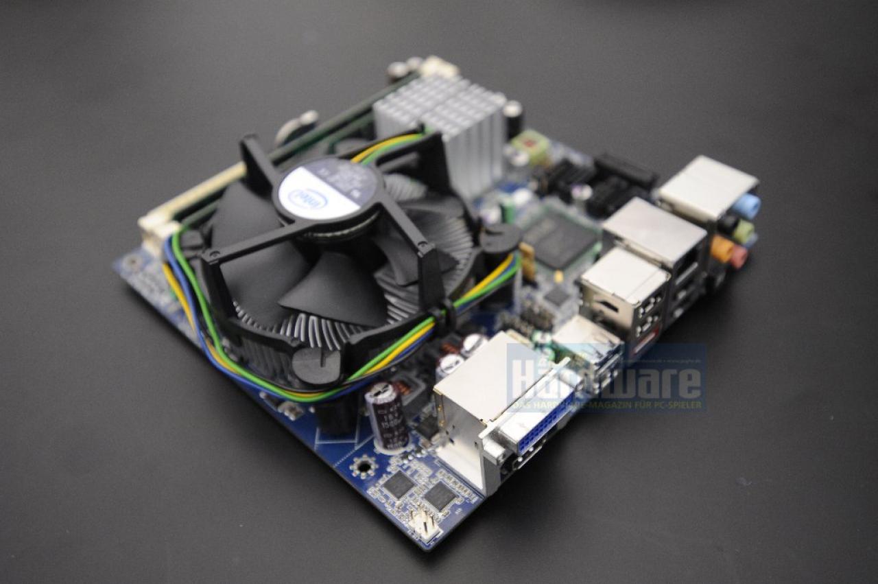 [24/09/2009] Zum Vergleich: Mini-ITX-Board mit G45-Chipsatz und Core-2-CPU (1)