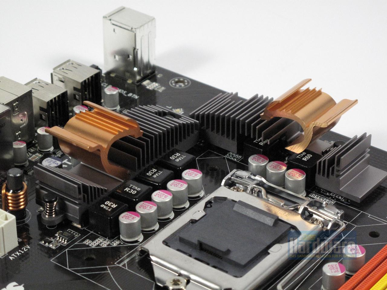 [09/09/2009] Elitegroup P55H-A: Preiswertes P55-Board mit Spannungswandler-Kühlung im Drachen-Look (3)