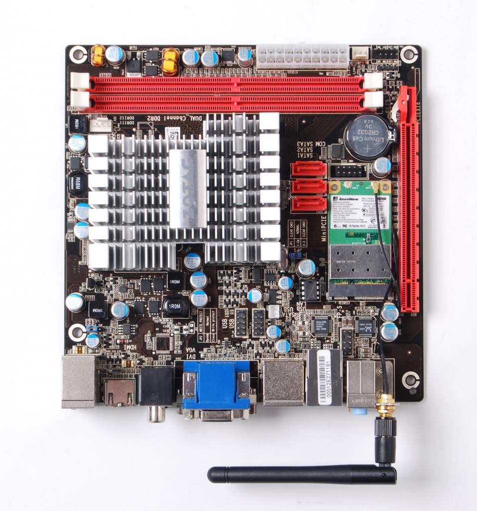 [30/09/2009] ZOTAC ION ITX-F (1)