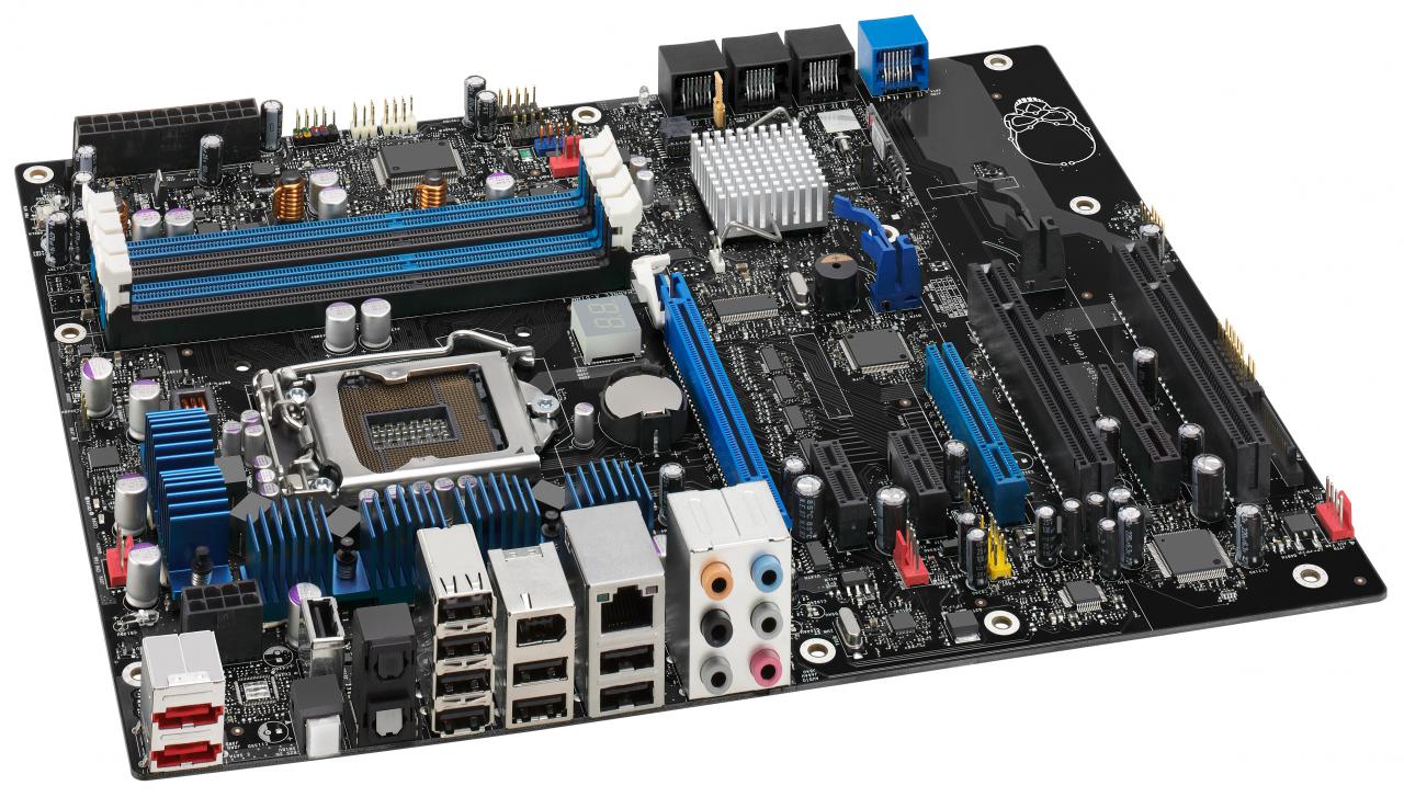 [08/09/2009] Intel Desktop Board DP55KG (1)
