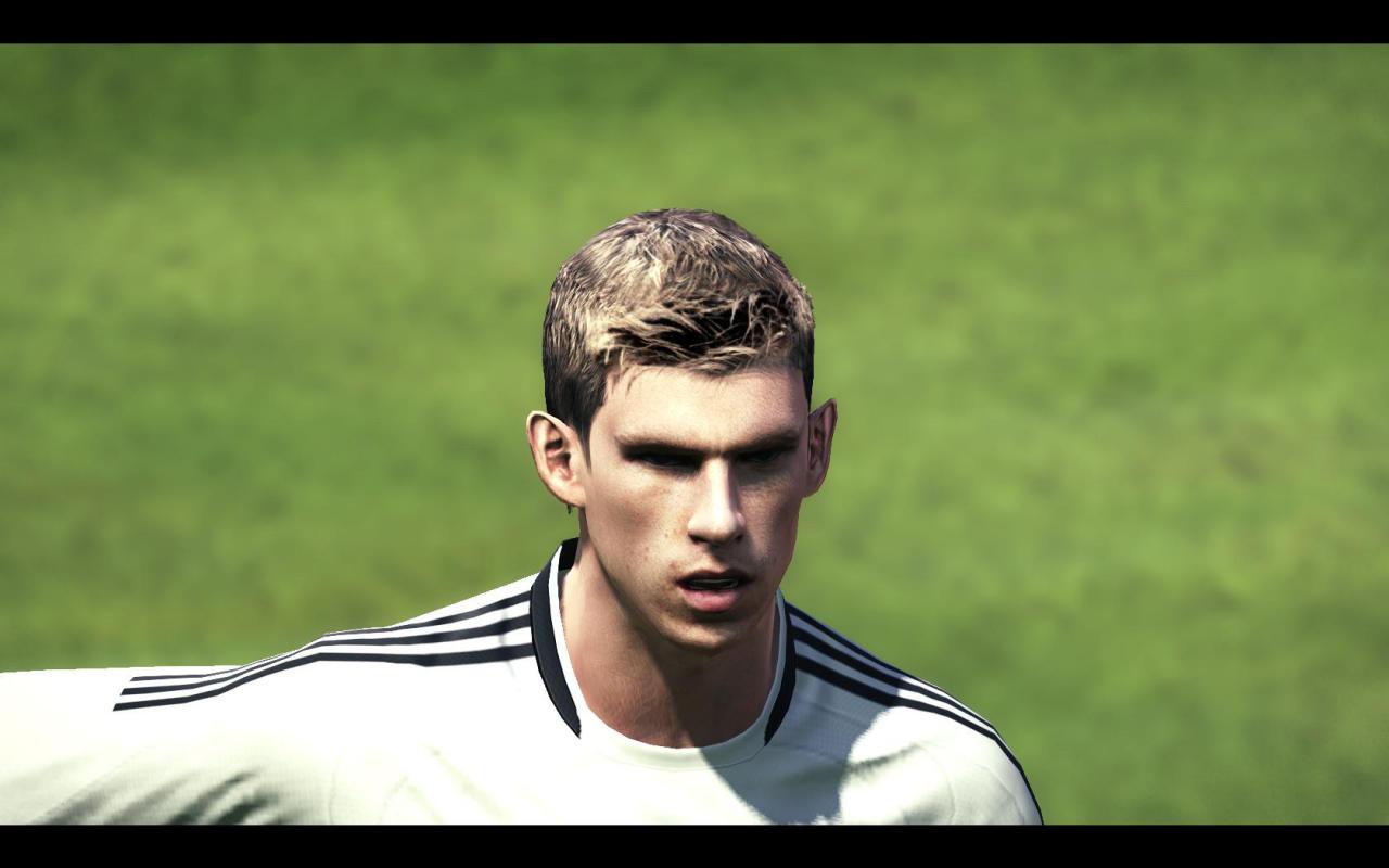 [17/09/2009] PES 2010 Closeups Meertesacker