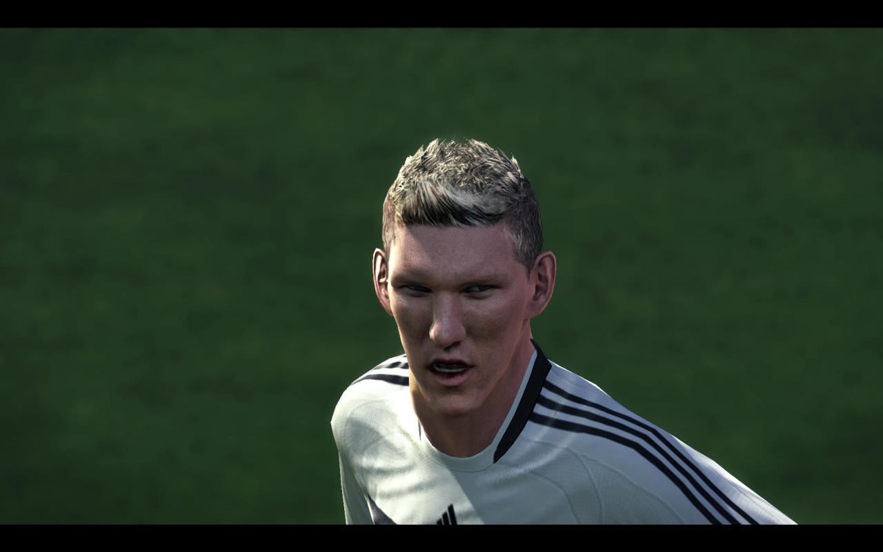 [17/09/2009] PES 2010 Closeups Schweinsteiger