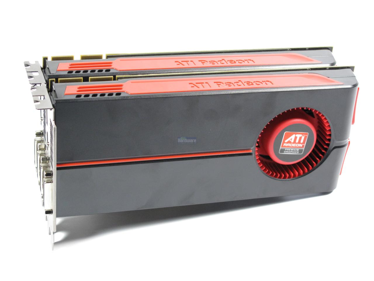 [29/09/2009] Crossfire: Sie können zwei einzelne Radeon-Grafikkarte auf nahezu jedem Mainboard verheiraten und sie im Duett rechnen lassen. AMD erlaubt das Koppeln verschiedener Modelle, allerdings kommt es dann zu einer noch unregelmäßigeren Bildverteilung.