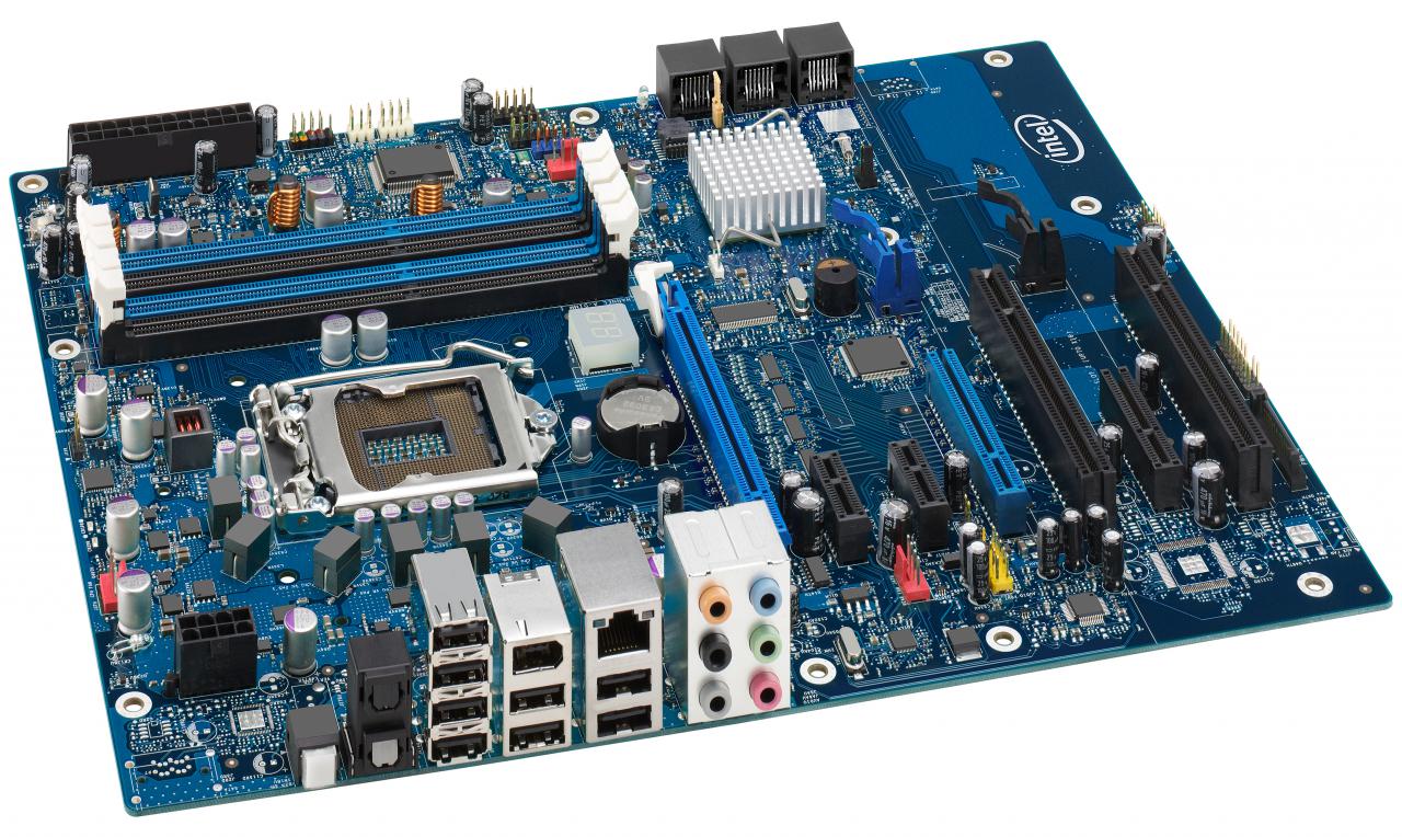 [08/09/2009] Intel Desktop Board DP55WG (1)