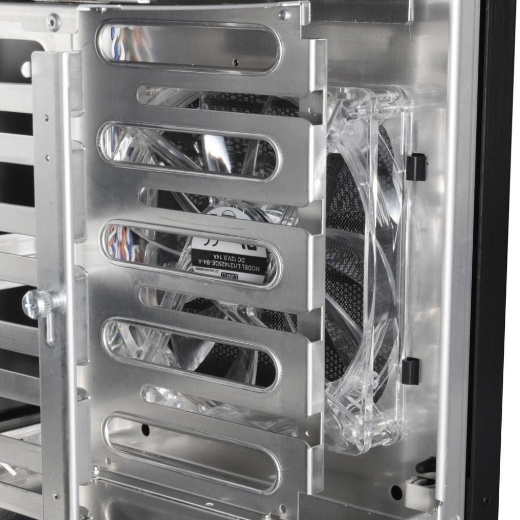 [03/09/2009] Lian Li PC-P7FN (2)