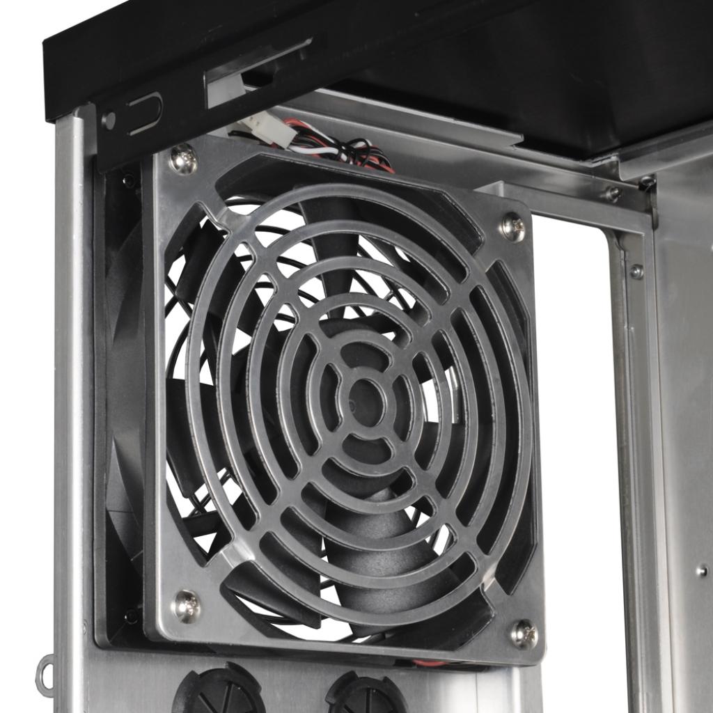 [03/09/2009] Lian Li PC-P7FN (3)
