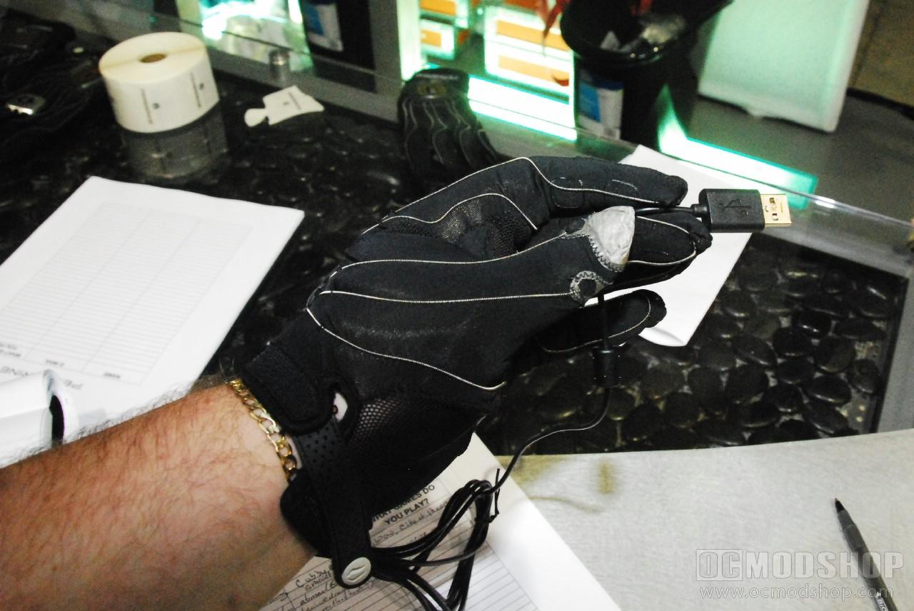[14/09/2009] Peregrine: USB-Handschuh für Spiele (6)