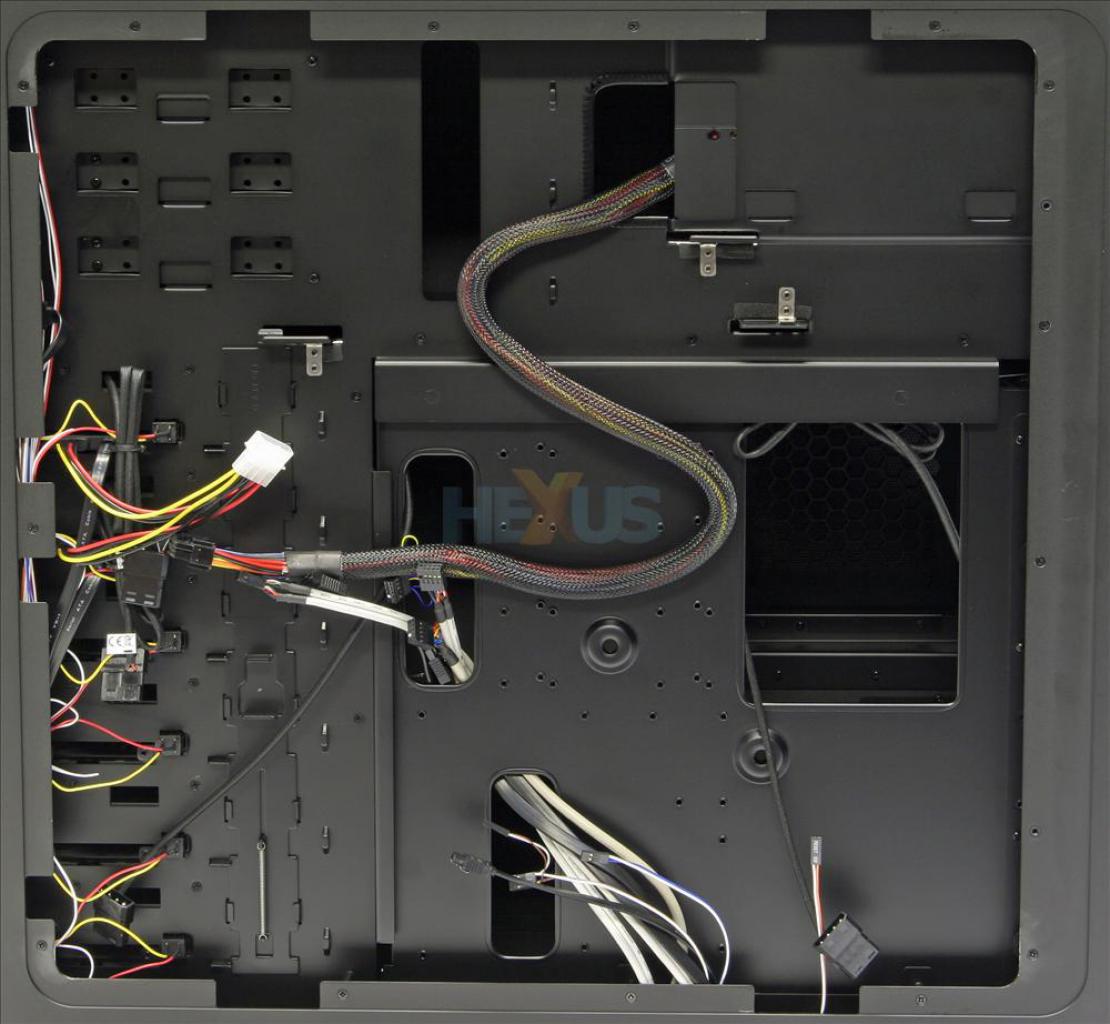 [01/10/2009] Neue Bilder zum Thermaltake Level 10