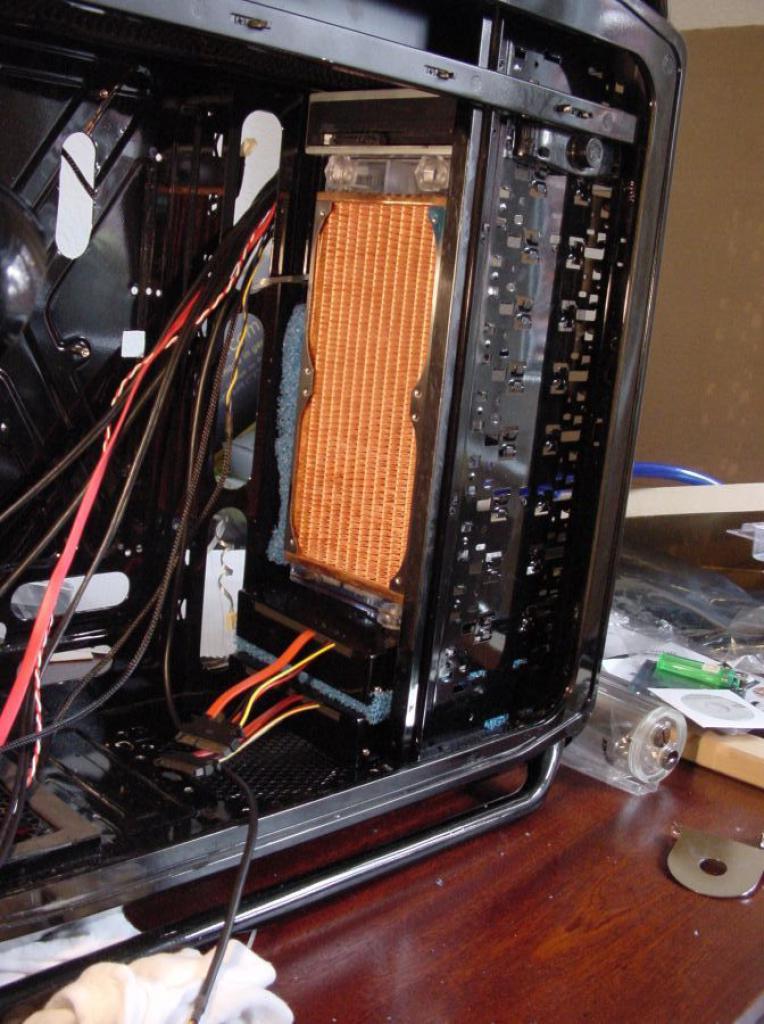 [31/10/2009] PC Games Hardware Extreme: Ein High-End-PC entsteht (42)