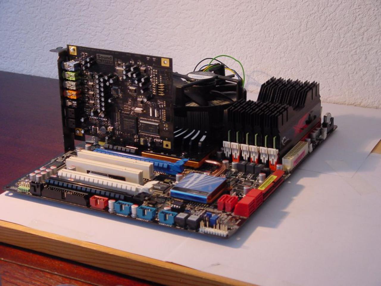 [31/10/2009] PC Games Hardware Extreme: Ein High-End-PC entsteht (32)
