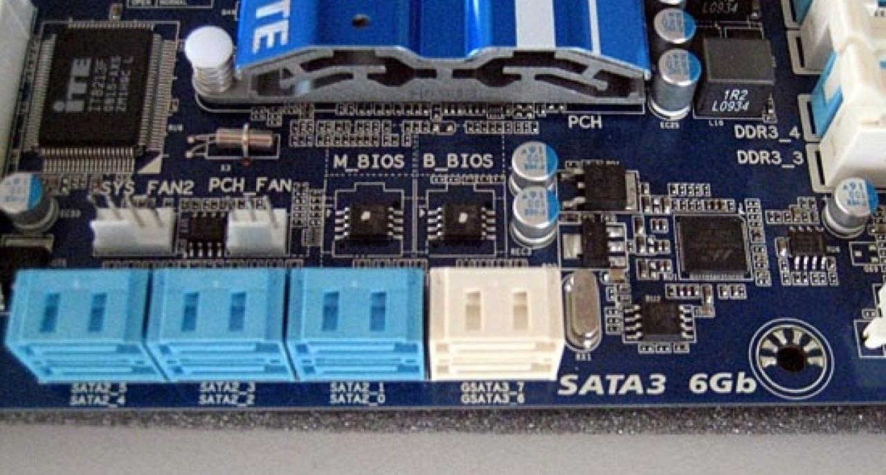 [23/10/2009] Gigabyte GA-P55A-UD4 mit SATA III und USB 3.0