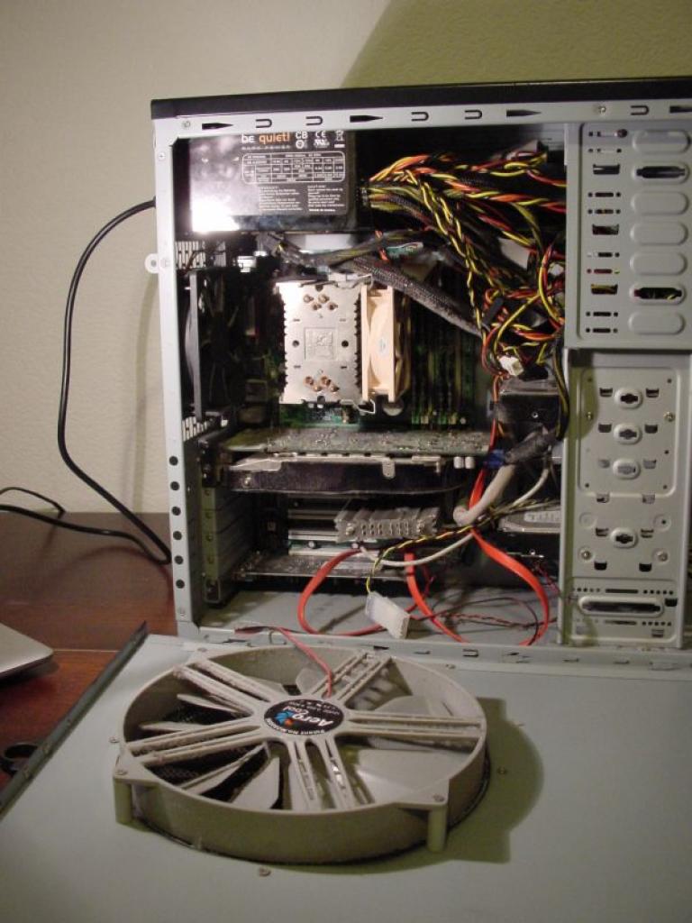[31/10/2009] PC Games Hardware Extreme: Ein High-End-PC entsteht (1)
