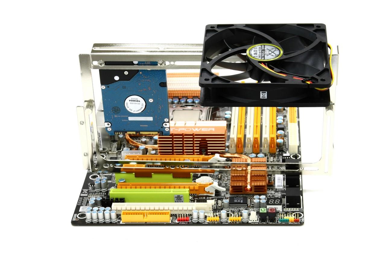 [10/10/2009] Scythe Kama Stay mit Slip Stream Slim Lüfter (4)