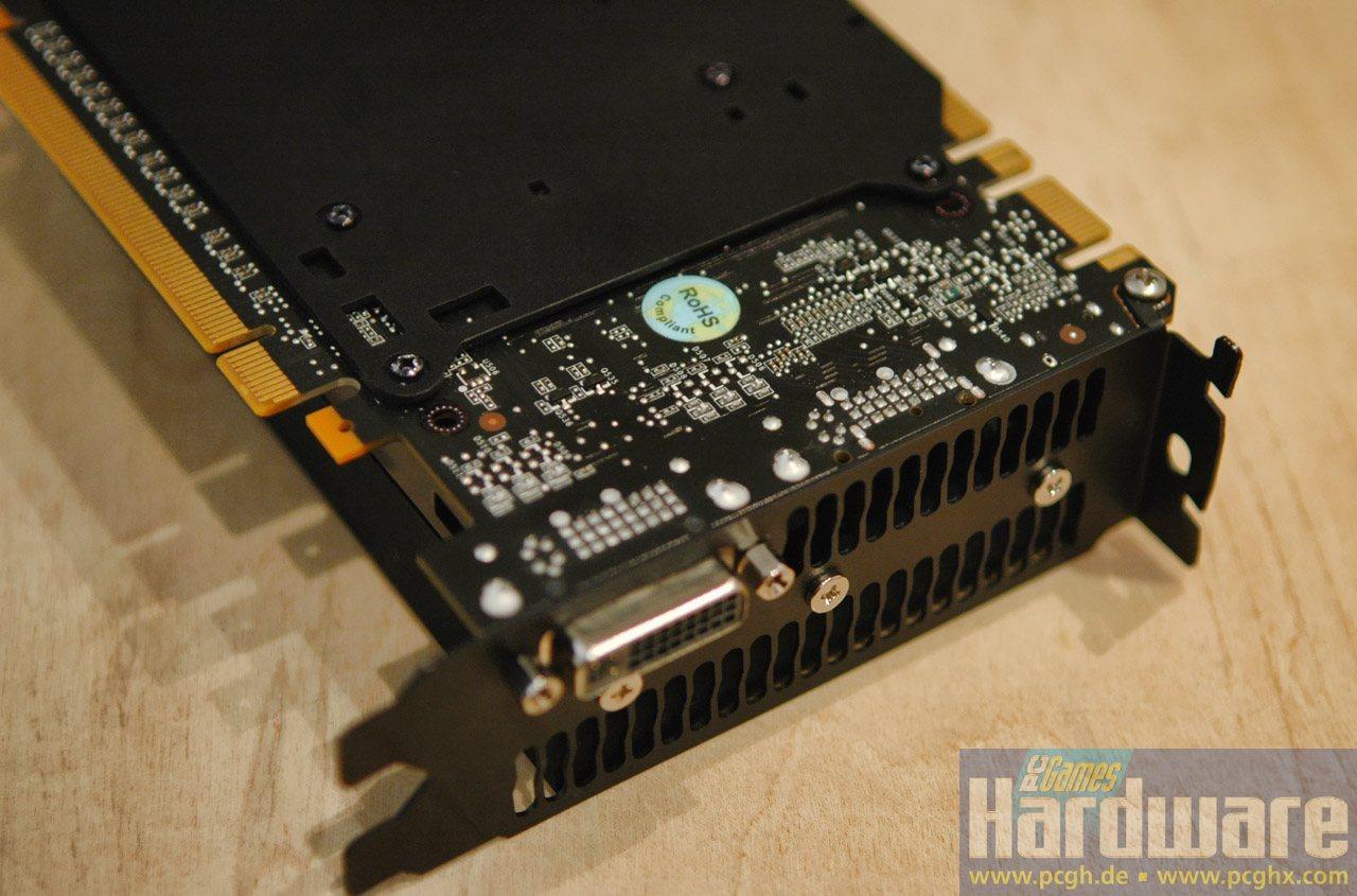 [02/10/2009] Nvidia Fermi: Gezeigte Grafikkarte offenbar nur ein Dummy (8)