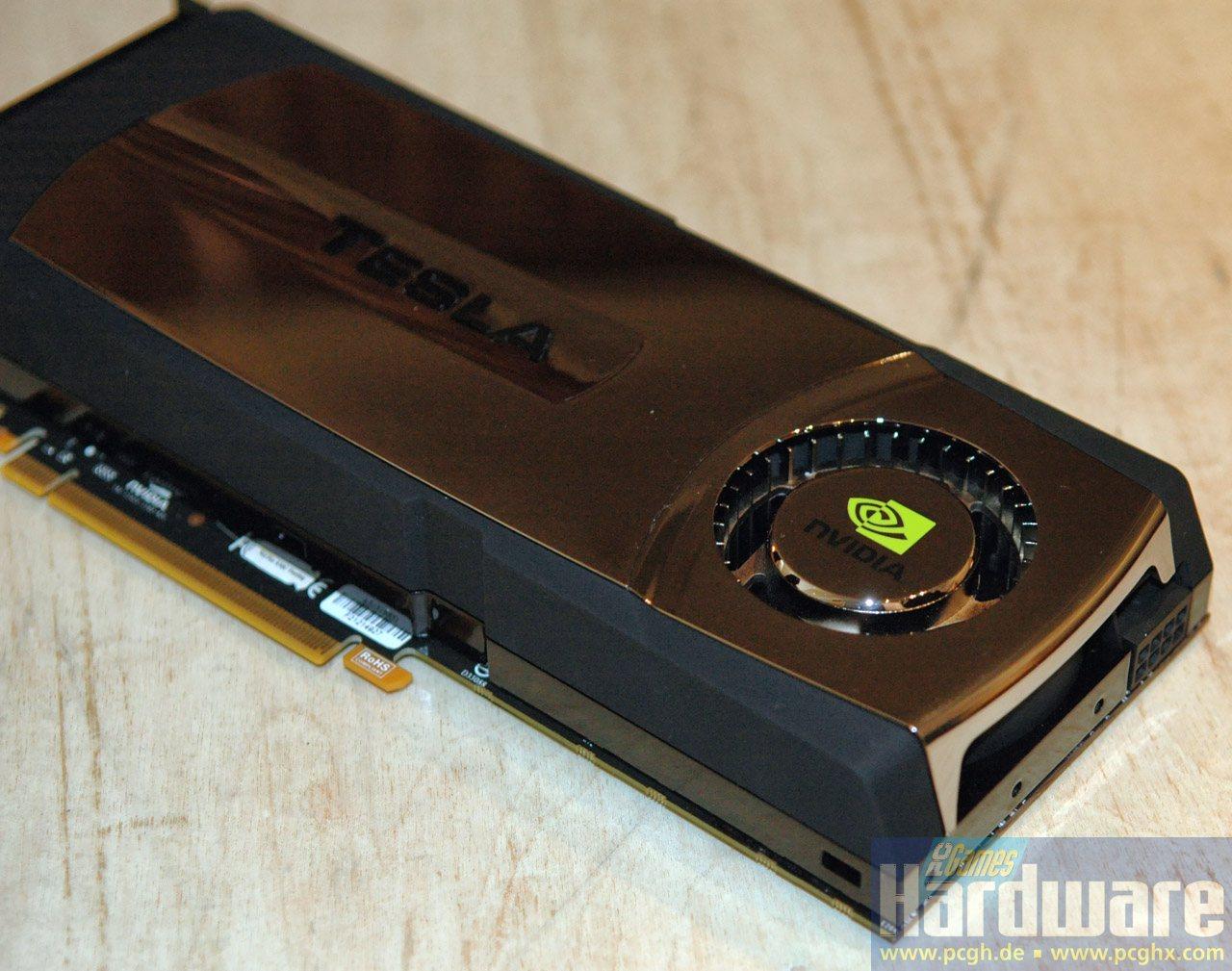[02/10/2009] Nvidia Fermi: Gezeigte Grafikkarte offenbar nur ein Dummy (10)