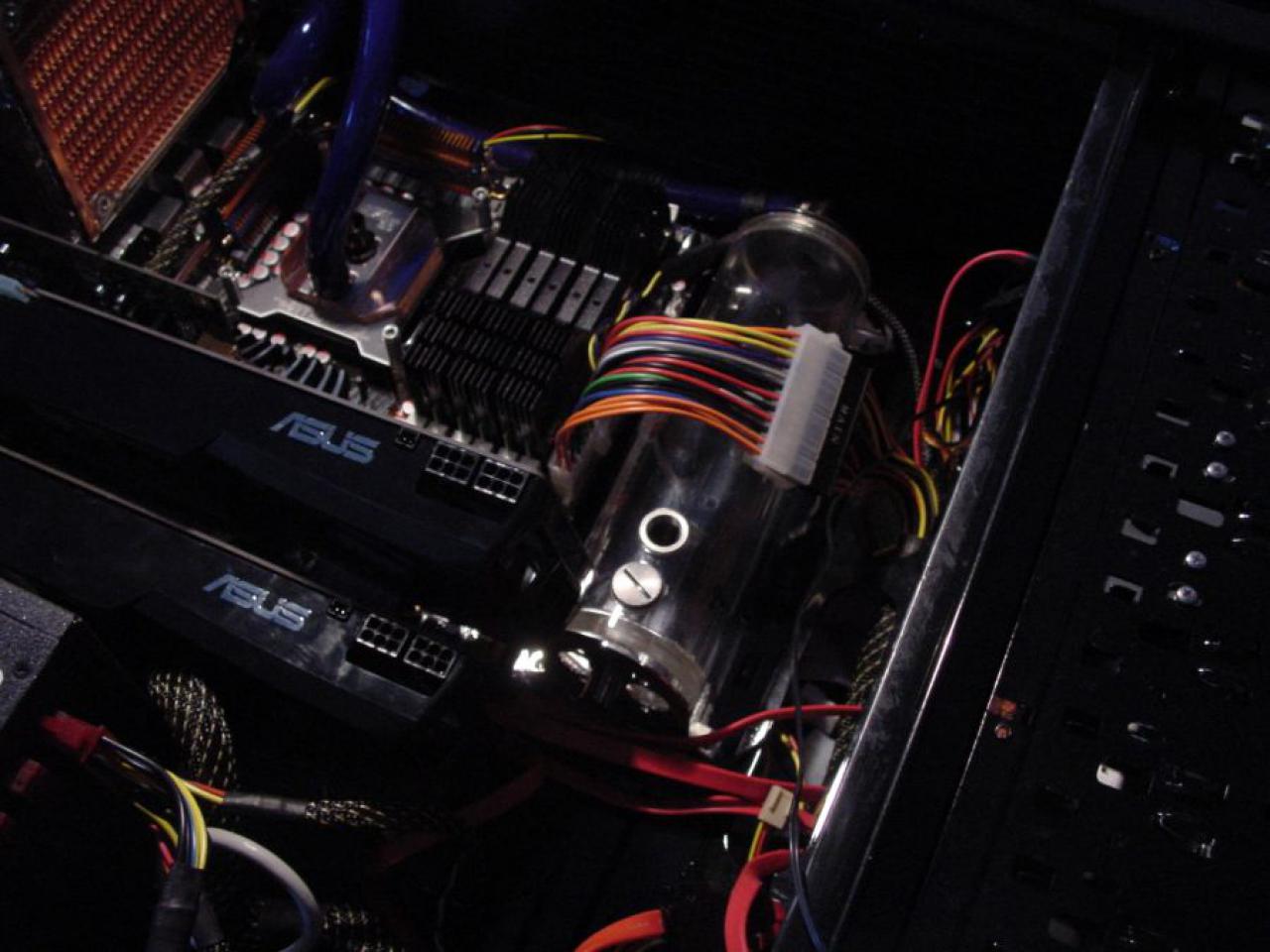 [31/10/2009] PC Games Hardware Extreme: Ein High-End-PC entsteht (58)