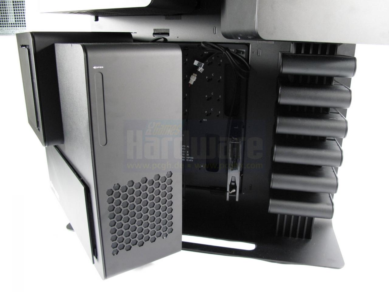 [07/10/2009] Thermaltake Level 10 (3)