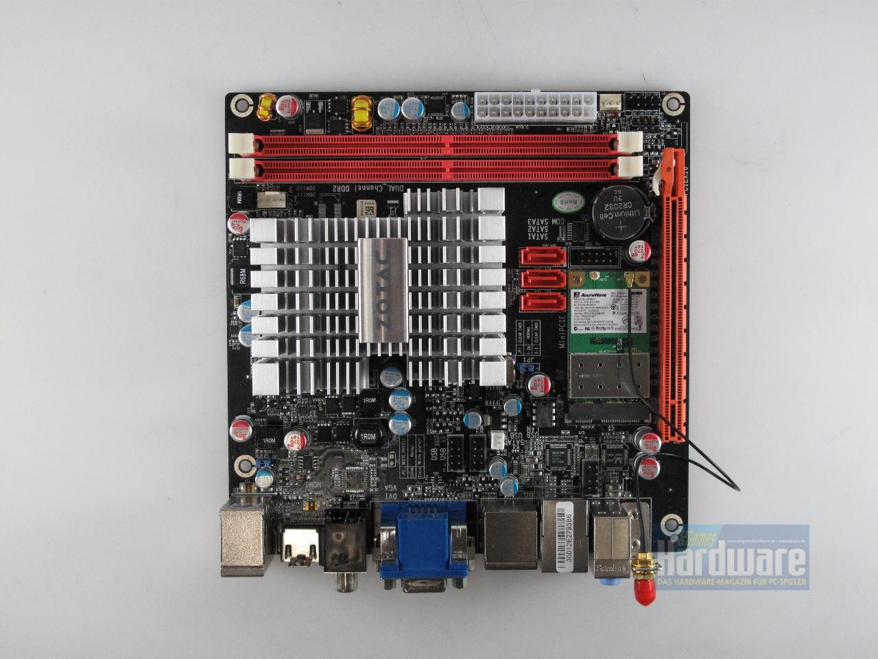 [09/10/2009] Zotac Ion ITX F: PCI-Express-x16-Slot, WLAN, 60-Millmeter-Lüfter entfernt