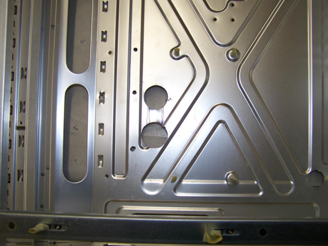 [14/11/2009] PC Games Hardware Extreme: Ein Wakü-PC im Wandel der Zeit (3)