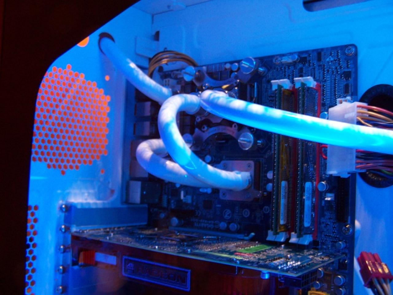[14/11/2009] PC Games Hardware Extreme: Ein Wakü-PC im Wandel der Zeit (42)