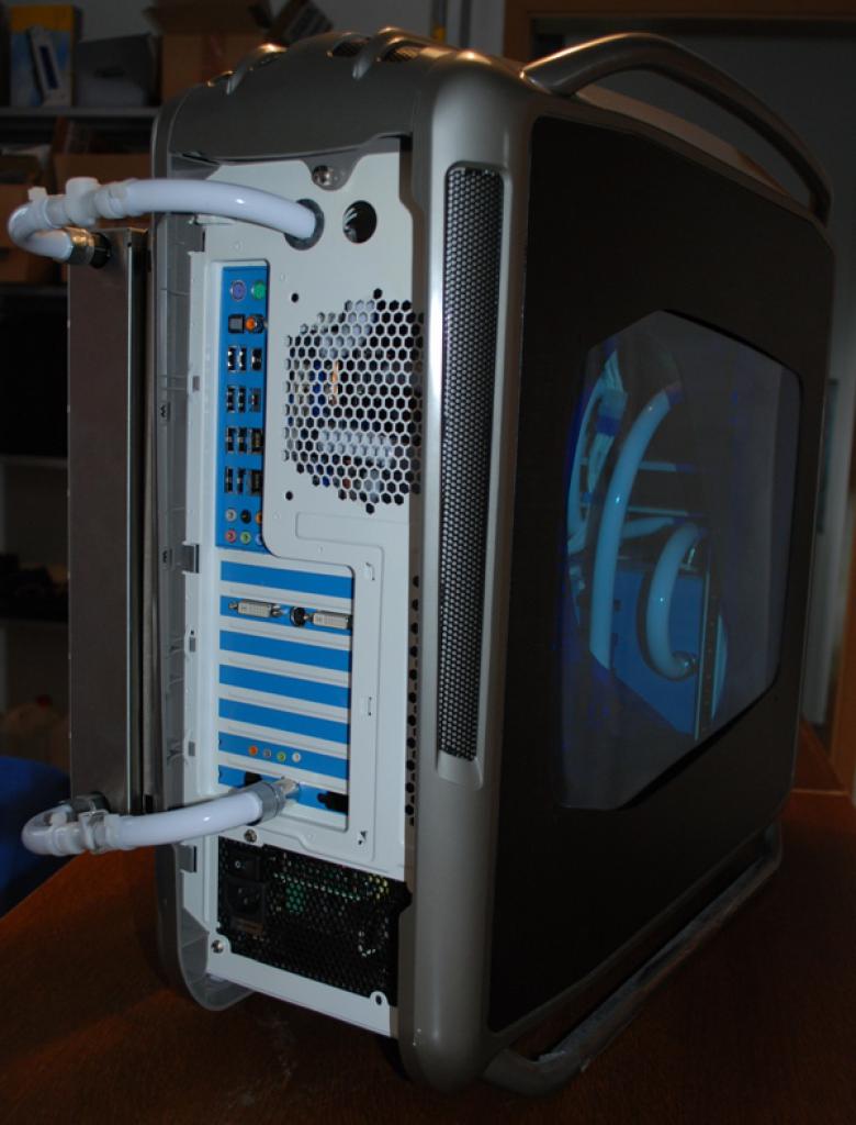 [14/11/2009] PC Games Hardware Extreme: Ein Wakü-PC im Wandel der Zeit (74)