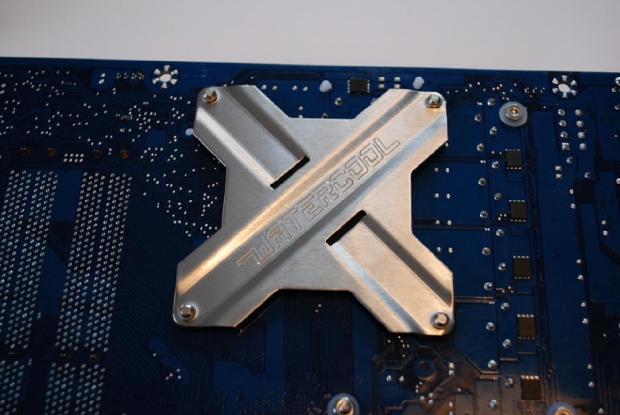 [14/11/2009] PC Games Hardware Extreme: Ein Wakü-PC im Wandel der Zeit (77)