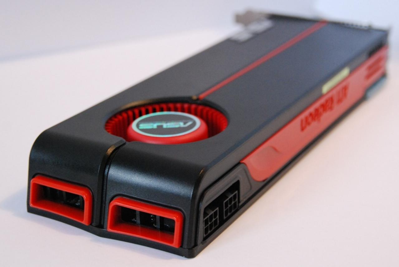 [14/11/2009] PC Games Hardware Extreme: Ein Wakü-PC im Wandel der Zeit (90)