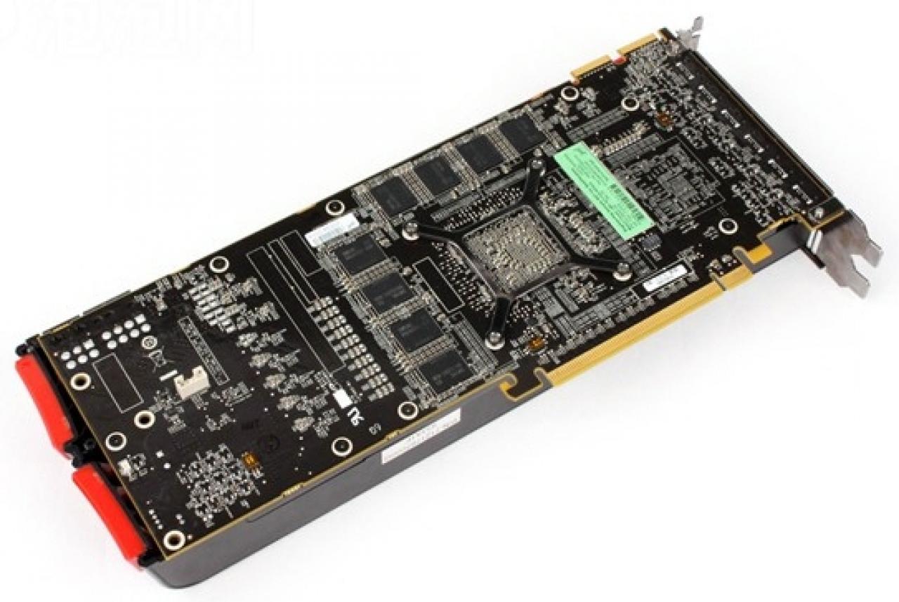 [06/11/2009] AMD Radeon HD 5870 2GB 6DP 02