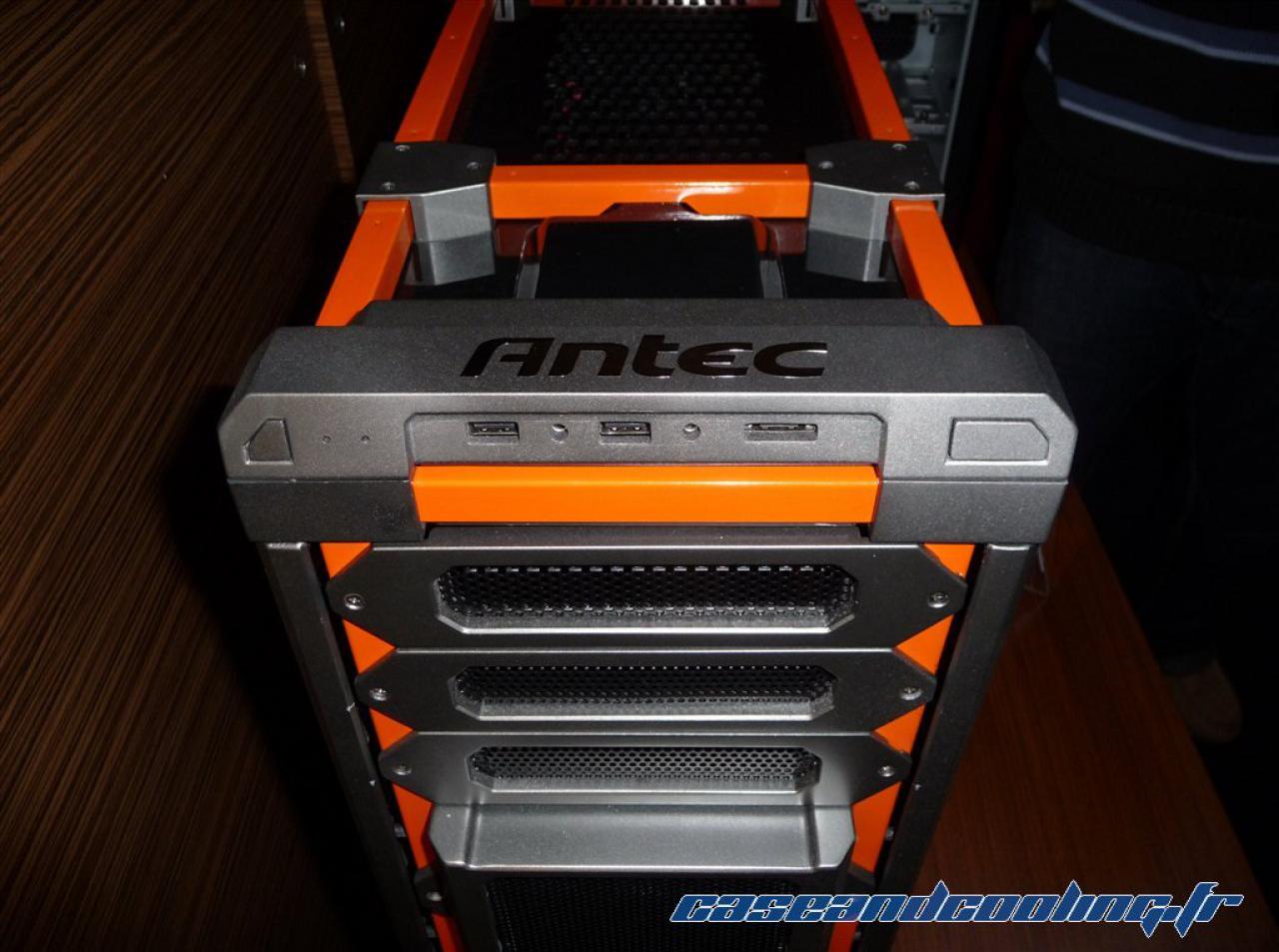 [09/11/2009] Antec Lanboy AIR Gehäuse (4)
