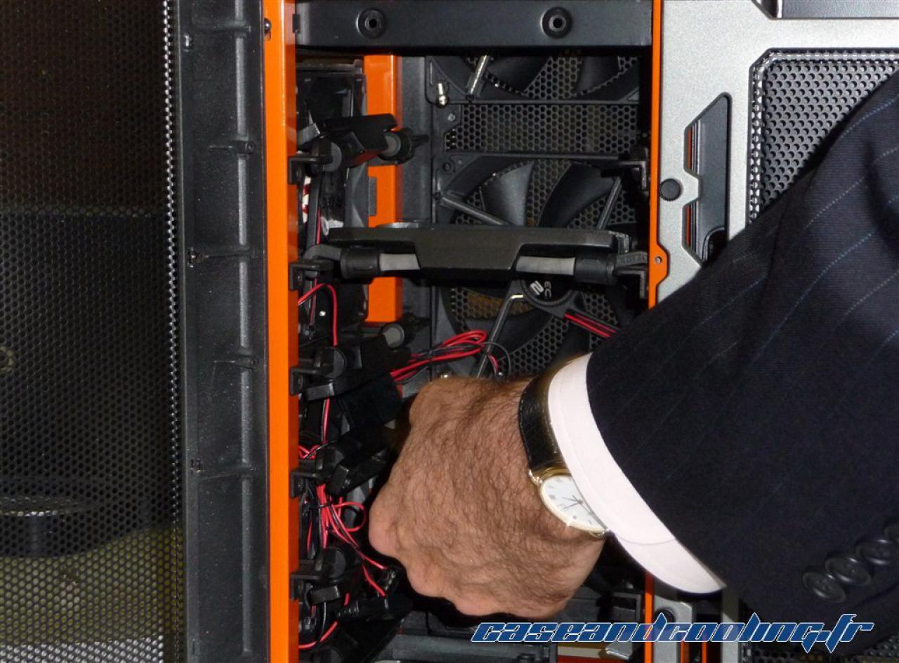 [09/11/2009] Antec Lanboy AIR Gehäuse (17)