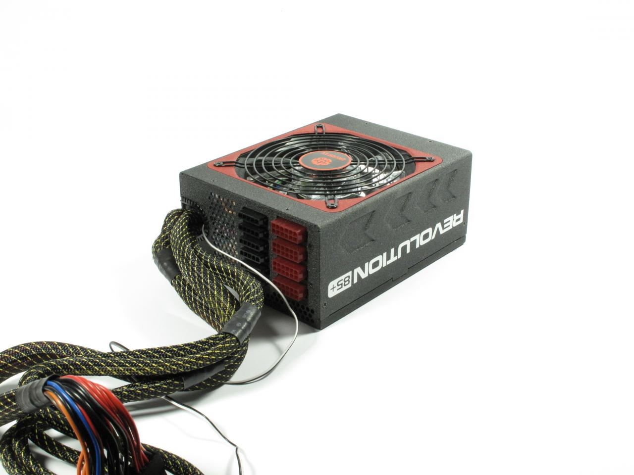 [02/11/2009] Enermax Revolution 850W