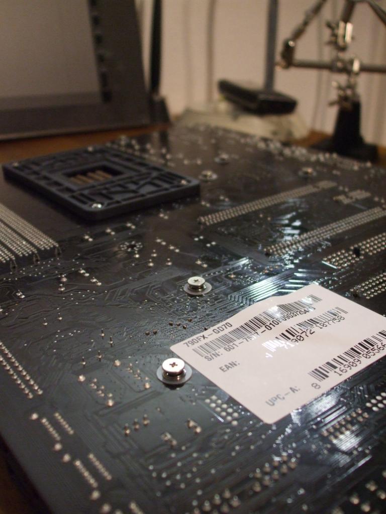 [29/11/2009] PC Games Hardware Extreme: Casemod 