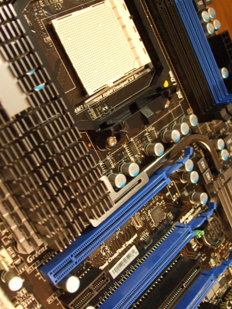 [29/11/2009] PC Games Hardware Extreme: Casemod 