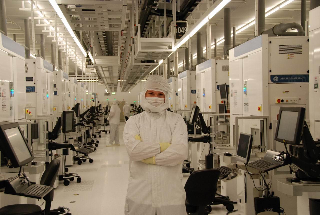 [12/11/2009] Globalfoundries: Dresdner Fab 1 lieferte 250.000 32-Nanometer-Wafer an AMD aus (19)