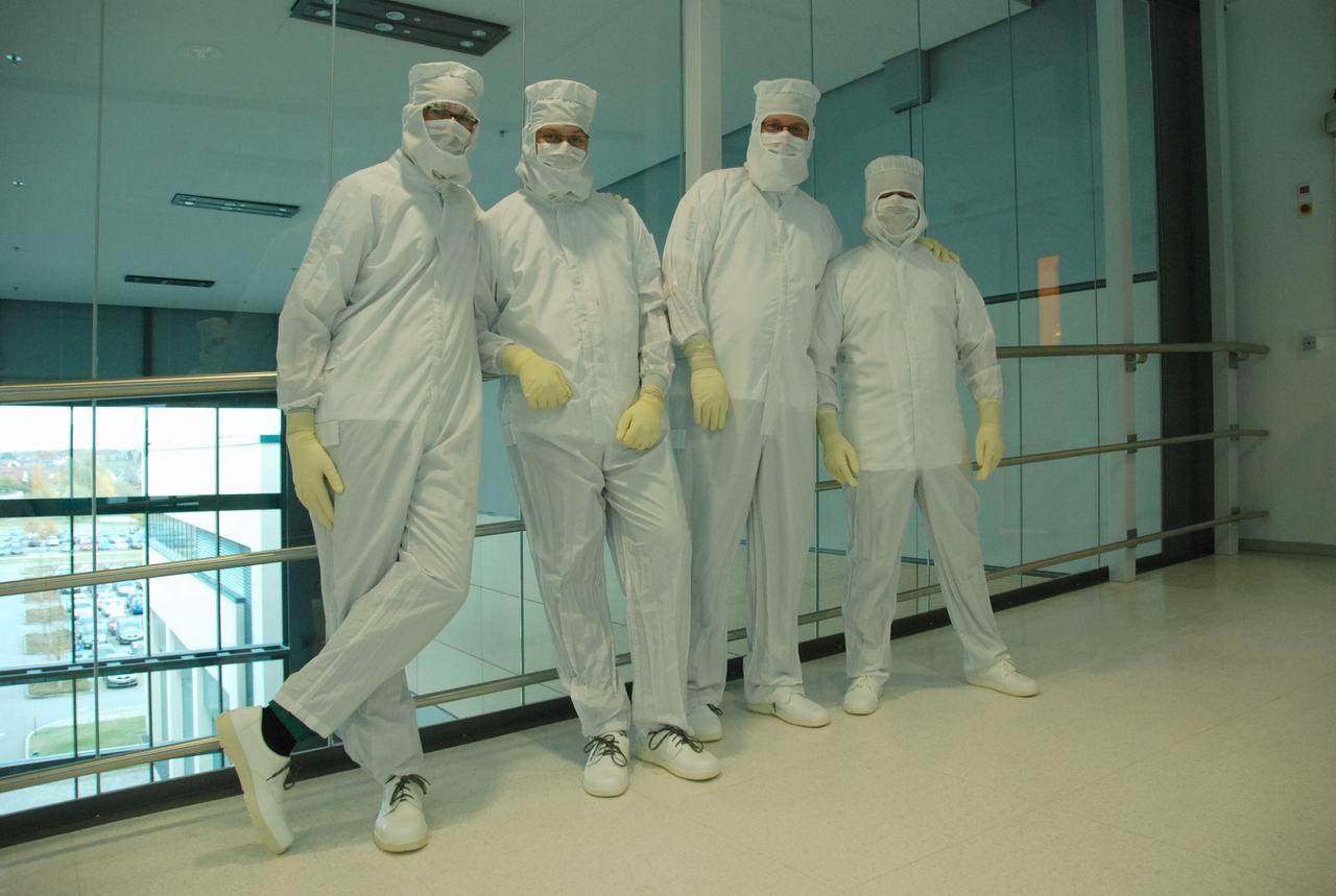 [12/11/2009] Die Besucher bei Globalfoundries (14)