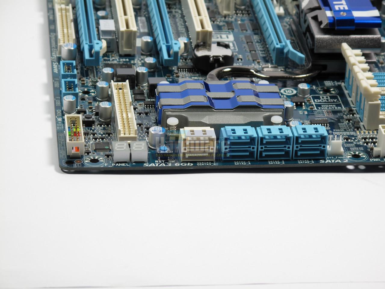 [11/11/2009] Gigabyte GA-P55A-UD6 - SATA-Revision-3.0-Anschlüsse (grau)