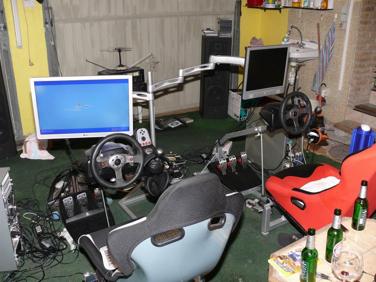 [20/11/2009] Rennwagen in der Garage 02