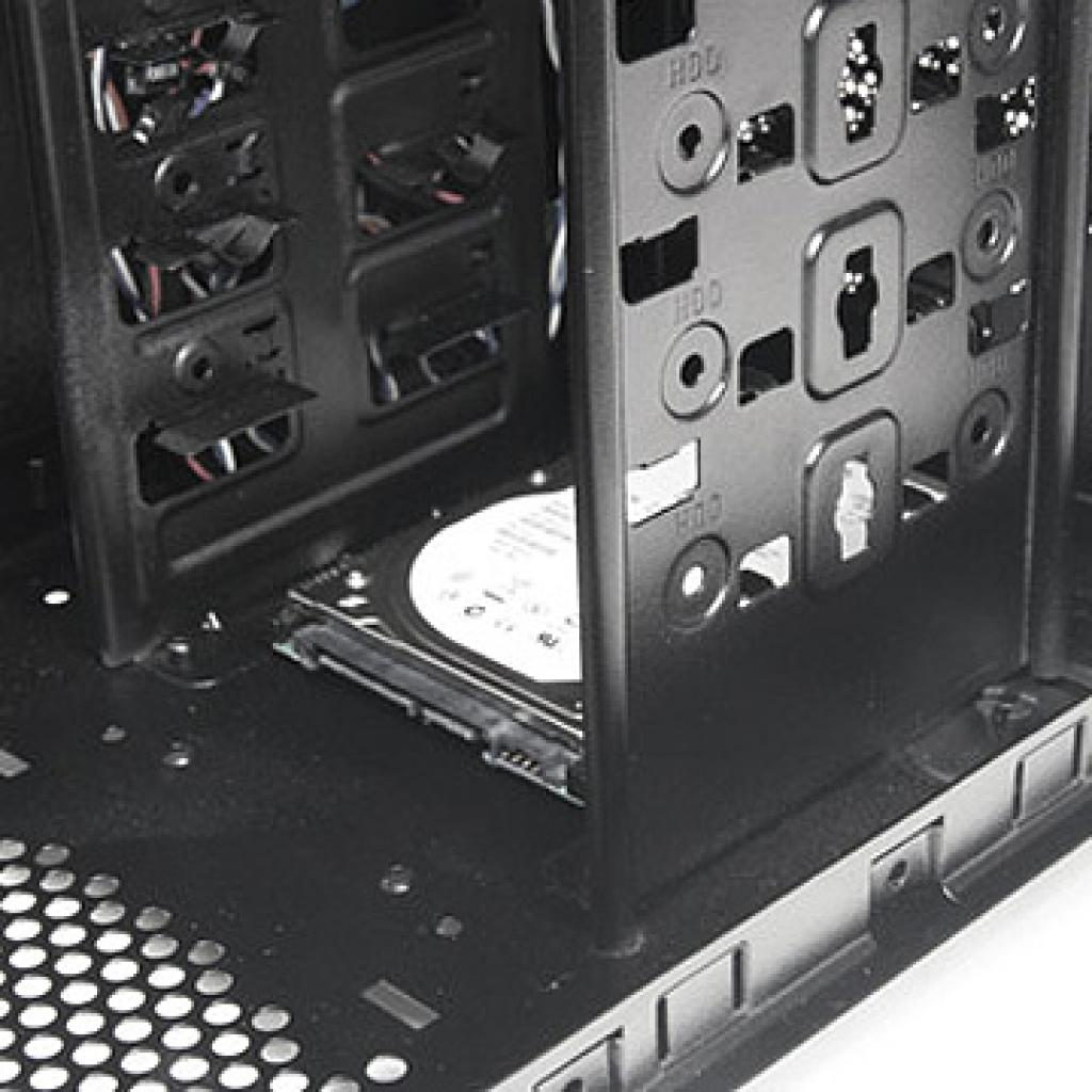 [27/11/2009] Thermaltake V3 Black Edition (6)
